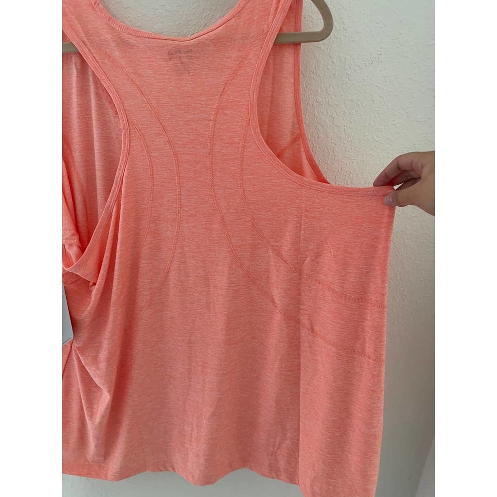 NWT Reebok top - Picture 4 of 6